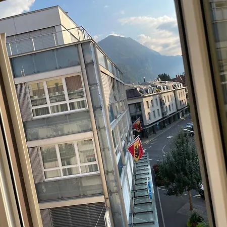 Happy Apartment *