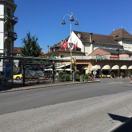 愉快的中央公寓 公寓 *